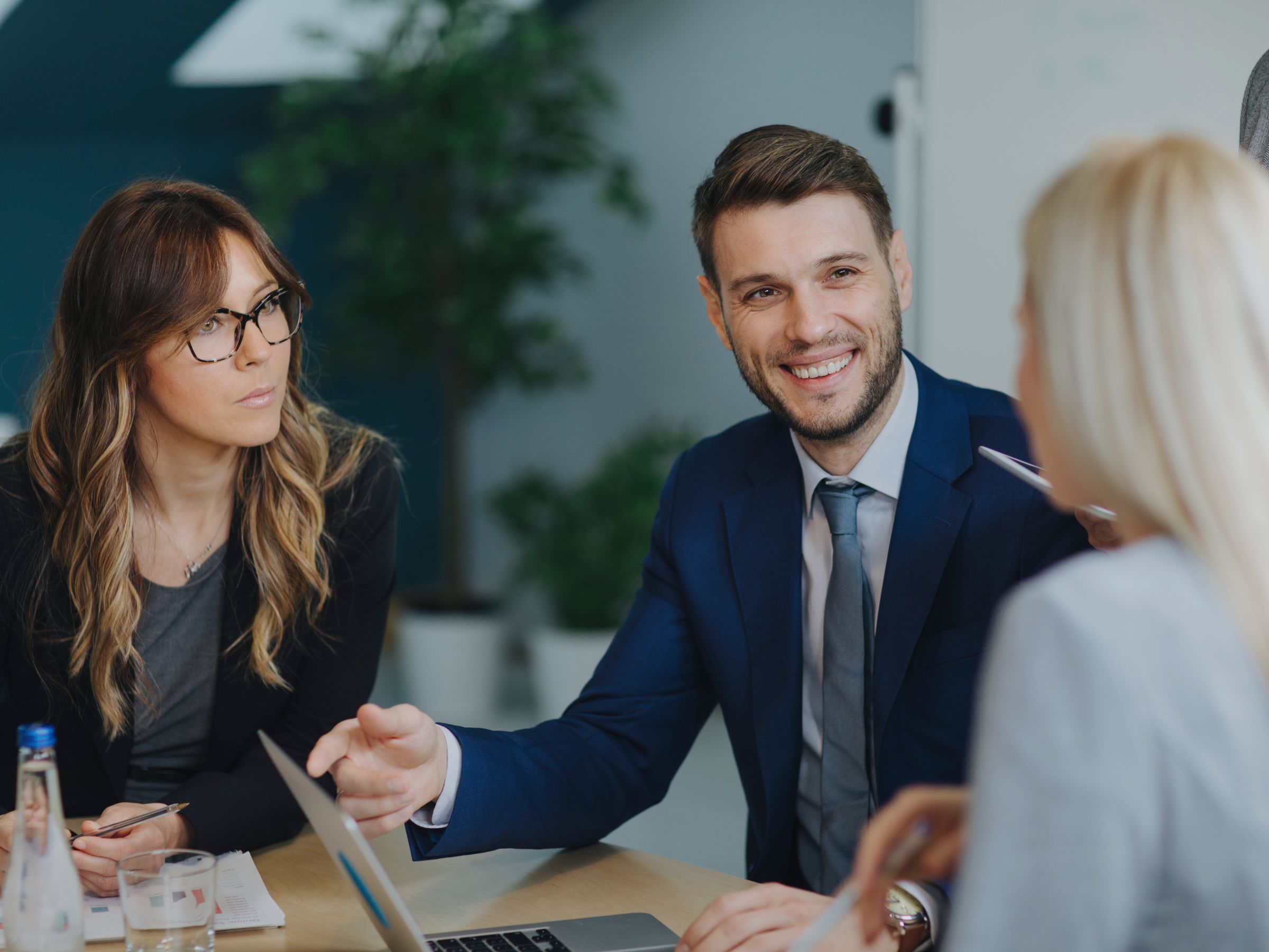 The Role of Customs Brokers in International Trade